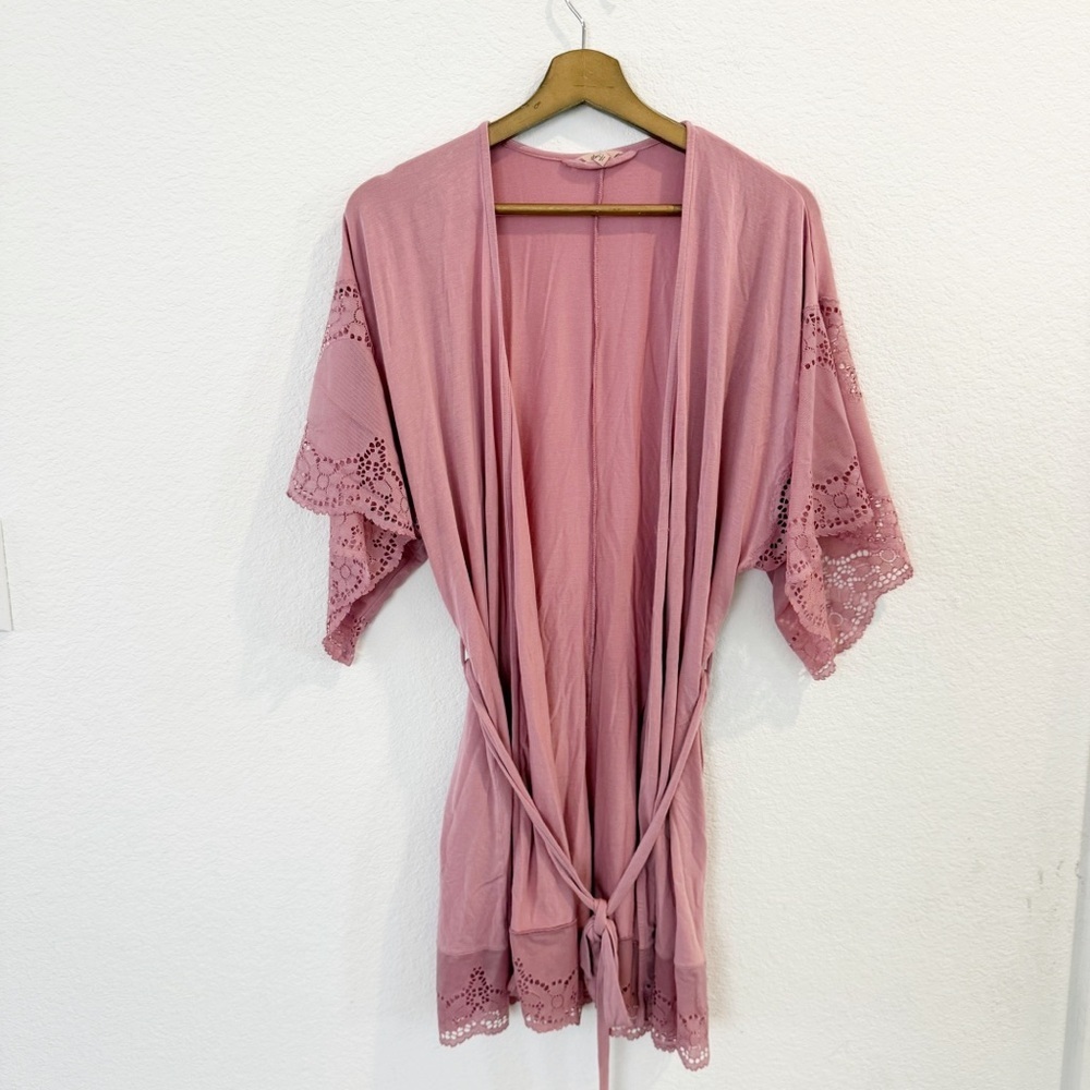 Eberjey- Beatrix Lace Robe in Rose - Size S